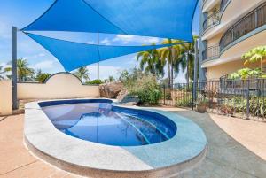 Palm Tree Paradise near Nightcliff with Pool