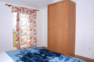 Apartments and rooms with parking space Nerezine, Losinj - 2506