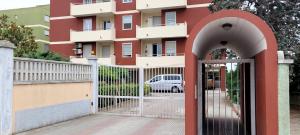 Intero Appartamento con Parcheggio Gratuito img2