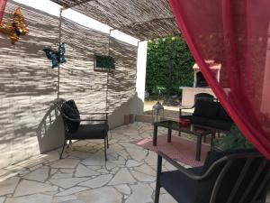 Maisons de vacances Les Hauts d'Eyragues gite Aigue Marine Meuble classe 4 etoiles : photos des chambres