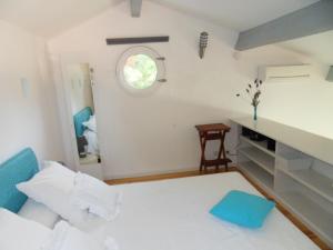 Maisons de vacances Les Hauts d'Eyragues gite Aigue Marine Meuble classe 4 etoiles : photos des chambres