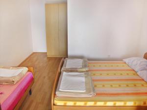 Apartments by the sea Podaca, Makarska - 2612