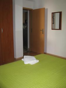 Apartments by the sea Zaostrog, Makarska - 2625