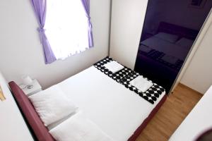 Apartments by the sea Sveti Filip i Jakov, Biograd - 14817