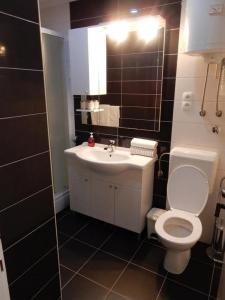 Apartments by the sea Loviste, Peljesac - 15150