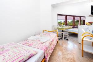 Near beach and Rovinj center 4