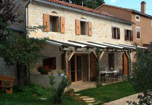 Family friendly house with a swimming pool Mrkoci, Central Istria - Sredisnja Istra - 13003 