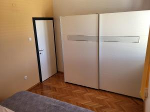 Apartments by the sea Vrsi - Mulo, Zadar - 18914