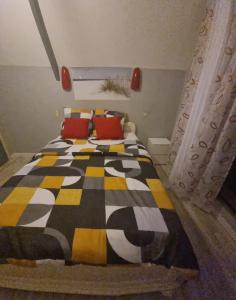 Sejours chez l'habitant Belle chambre avec balcon : photos des chambres