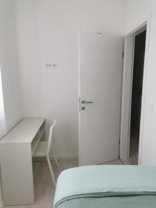 Apartments with parking space Vrsi - Mulo, Zadar - 19047