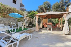 Family friendly seaside apartments Sevid, Trogir - 19105