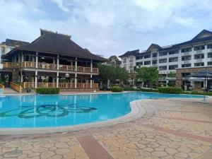 Ris One Oasis w Free Pool back of SM City Mall