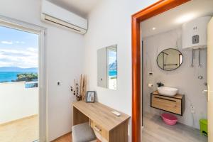 Apartments by the sea Podaca, Makarska - 9712