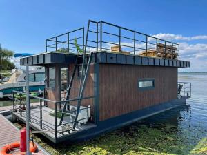 Panoráma Úszóház 1 - Ubytování bez kategorie ve městě Abádszalók