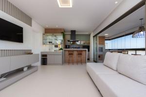 Punta Blu 102-1 – Apartamento de alto padrão em Condomínio Exclusivo, Quadra poliesportiva - Piscina - Portaria 24h.