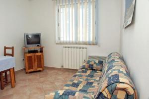 One-Bedroom Apartment with Terrace and Sea View room in Apartments and rooms with WiFi Vrsar Porec - 3007