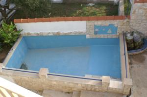 Apartments with a swimming pool Splitska, Brac - 2889