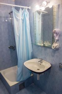 Apartments and rooms by the sea Lokva Rogoznica, Omis - 2973