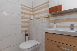 Apartments by the sea Duce, Omis - 2992