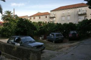 Apartments by the sea Sutivan, Brac - 2849