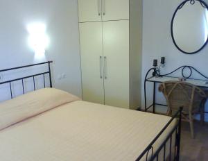 Apartments with parking space Bol, Brac - 2900