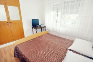 Apartments by the sea Sumpetar, Omis - 2965