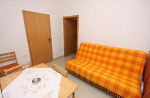 Apartments with parking space Vodice - 2995