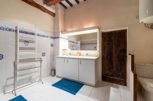 Appartement spacieux à Ferrières-les-Verreries avec jardin privé