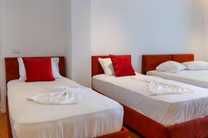 Quadruple Room with Balcony room in Hotel Havana
