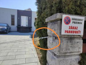 Slnečný apartmánový dom Oslany