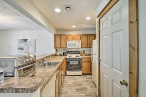 Tannersville Townhome, Near Camelback Mtn!
