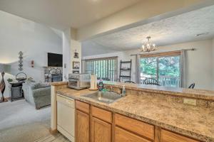 Tannersville Townhome, Near Camelback Mtn!
