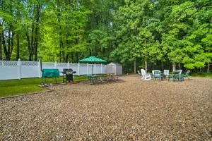 Jamestown Retreat with Hot Tub - Walk to Lake! - Conneaut Lake Park