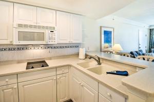 Sunny Daytona Beach Gem with Ocean Views!