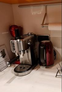 Sylvias art studio apt