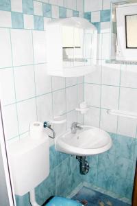 Apartments with swimming pool Caska, Pag - 3085