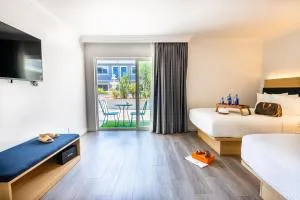 The Live Hotel - 洛杉矶