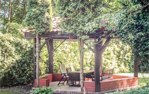 Lovely Apartment In Gdansk With Wifi