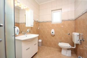 Apartments by the sea Rogoznica - 3199