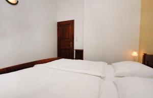 Apartments by the sea Rogoznica - 3197