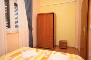 Apartments by the sea Rogoznica - 3200