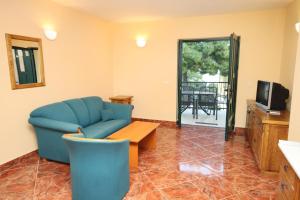 Two-Bedroom Apartment with Terrace and Sea View room in Apartments by the sea Rogoznica - 3262