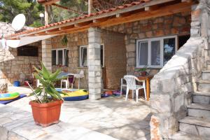 Family friendly seaside apartments Jagodna, Hvar - 3250