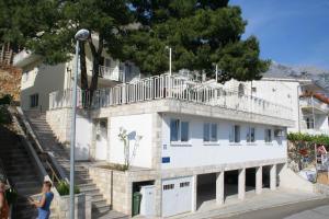 Apartments with a parking space Baska Voda, Makarska - 3059 