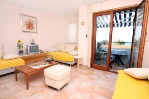 Apartments by the sea Kosljun, Pag - 3321