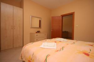 Apartments with parking space Novalja - Pag - 3294