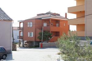 Apartments with a parking space Novalja, Pag - 3299 