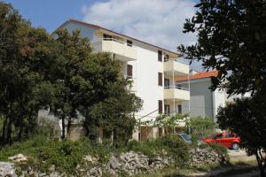 Apartments by the sea Petrcane, Zadar - 3288 