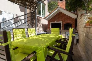 Apartment Mimice 2805b