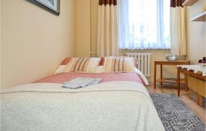 Beautiful Apartment In Gdansk With Ethernet Internet